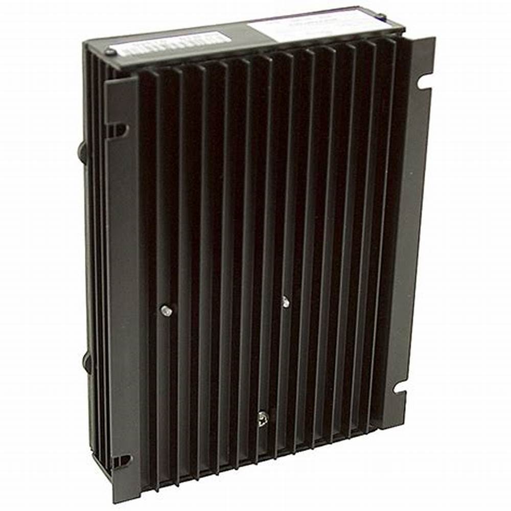 WorldWide Electric’s Permanent Magnet DC, Factional hp Motors motors feature a C-Face with removable feet, 20:1 speed range at constant torque, and high starting torque. They are ideal for applications that require simple variable speed control and reliable construction.